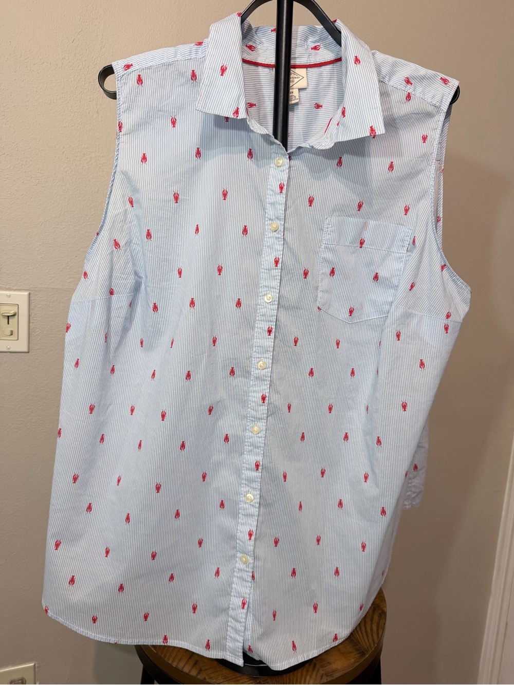 St. John's Bay Women’s Blue Sleeveless Button-Up Shirt with Red Lobster/Crawfish